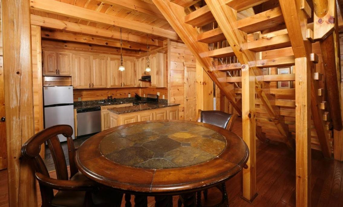 Smoky Vista Lodge Sevierville Bagian luar foto